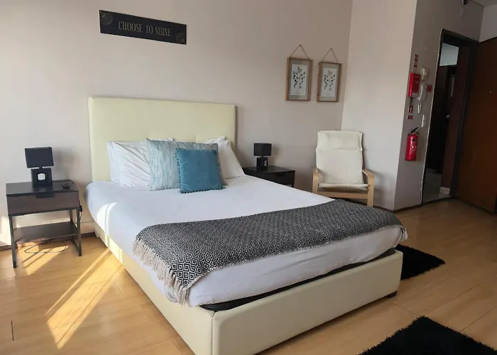 בית הארחה Trindade פורטו