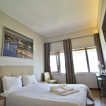 Trindade Πανσιόν 3*